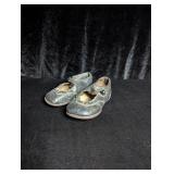 Antique Baby Shoes; Tierra