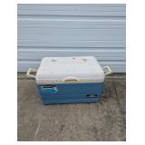 Igloo Cooler - 27' x 15.5' x 19'