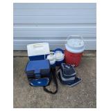 Coolers, Lunch Boxes, & Thermoses