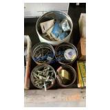 METAL CANS MISC HARDWARE (5)