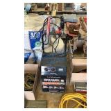 SCHUMACHER BATTERY CHARGER
