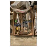 HAMMER, WRENCHES, SCREWDRIVERS, HEX WRENCHES