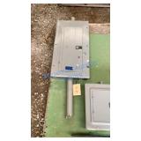 CUTLER-HAMMER 100 AMP SERVICE PANEL WITH BREAKERS