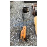 CHAINSAW AND LEAF BLOWER