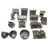 15-Piece Miniature Metal Chotskies Set, 1´´ to 3´´