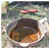 Vintage Cast Iron Fryer Pot with Handle, 15�15.5�8