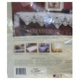 Heritage Lace Greenbrier 20' x 90' Mantle Scarf in