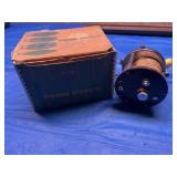 Vintage PENN PEER fishing reel #209