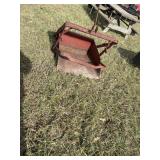 Three point Dirt scoop