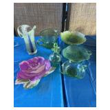 Four items of Vaseline glass and other as shown.