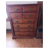 Chest six drawers all drawers intact please