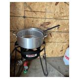 Bayou Classic fish fryer