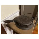 WAGNER cast iron waffle maker