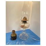 Amber stained glass, small kerosene lamp, Hong