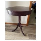 Vintage Side table 20 inches in diameter and