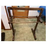Quilt rack. Stands 36 inches tall, is 29 inches