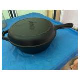 Large number eight deep skillet with lid