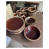 Brown dishes no name