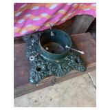 Cast iron tree stand