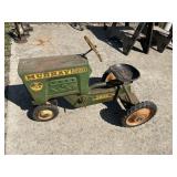 Antique MURRAY pedal tractor