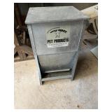 Little giant dog feeder