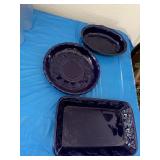 Blue baking dishes, no name