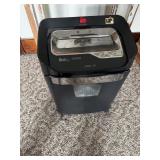 Paper shredder