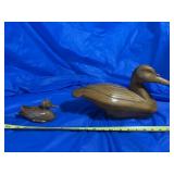 2 wooden carved duck figurines