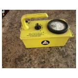 Vintage Victoreen CDV-715 radiological survey