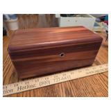 Lane cedar jewelry chest box Palmer Furniture