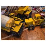 Vtg metal Tonka truck toys