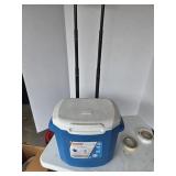 Coleman 16qt rolling cooler