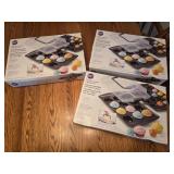 3 new Wilton 3-pc covered cupcake sets