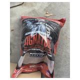 Traeger signature blend pellets sealed 20lb bag
