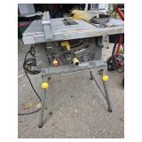 Performax table saw #240-3601 has collapsible