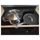 Calphalon stock pot & skillet with lids