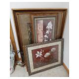 Multiple decoration pictures.