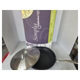 New calphalon 12" non-stick omelet pan with lid