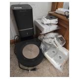 IRobot Roomba automatic vacuum w/ lots of extras