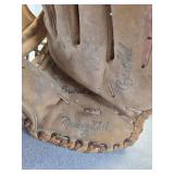 Old ball gloves , Personal model - Red schoe