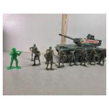 Dominator plastic tank, ten 5" army men and more