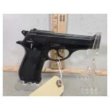 Beretta 81, 32ACP semiauto pistol, one mag, steel