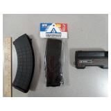 2 rifle magazines & Ranging 50 range finder