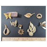 Assorted Vintage Pins, Jewelry