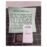 Accent roman coin