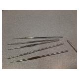 Small crochet hooks metal various sizes& brands.