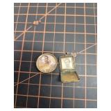 Locket and photo pin