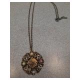 Vintage bronze/Gold tone pendant necklace