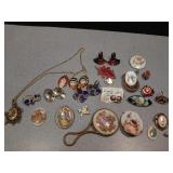 Various costume Jewelry painted brooches,