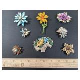 8x Vintage Brooches & Pins